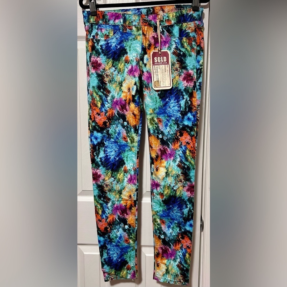 New SOLD DESIGN LAB Multi Colored Print Super Skinny Jeans, Size 28.